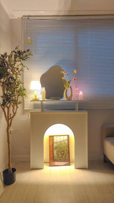 Hongdae Station House Apartment *