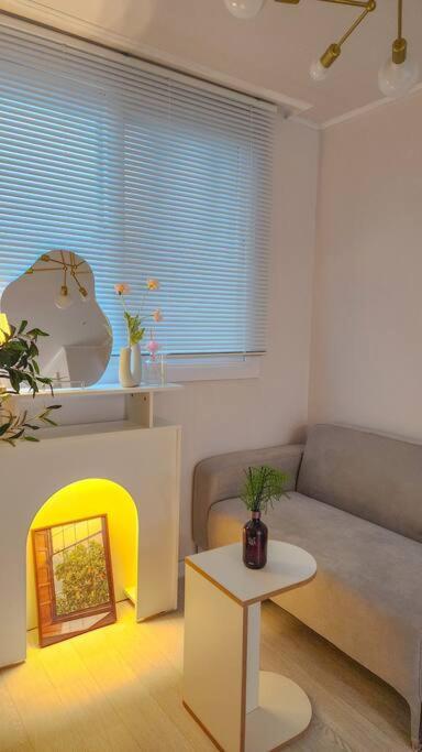 Apartment Hongdae Station House Seoul